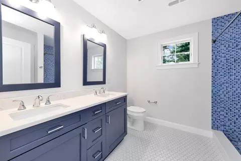 Bath - 37 Beech St, Millis, MA 02054 photo 3 of 4