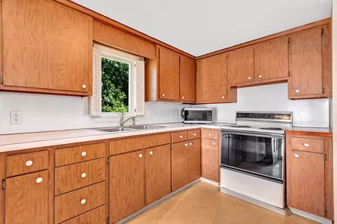 9 Middle St, Beverly, MA 01915 photo 16