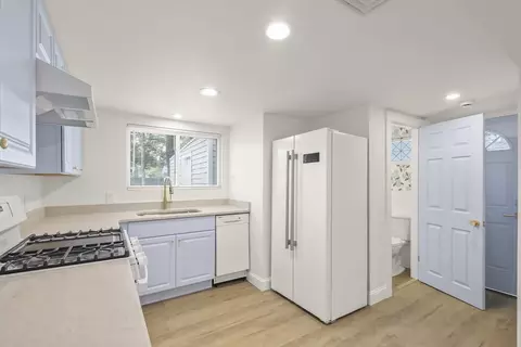 49 Shore Ave, Wareham, MA 02571 photo 3