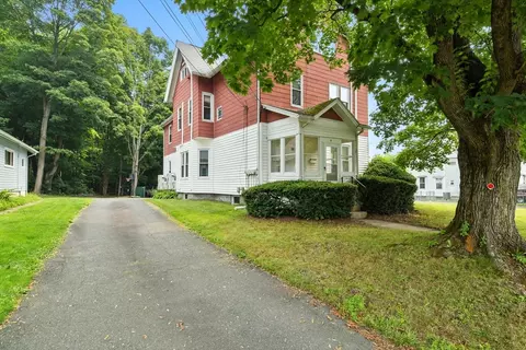 49 N Main St, South Hadley, MA 01075