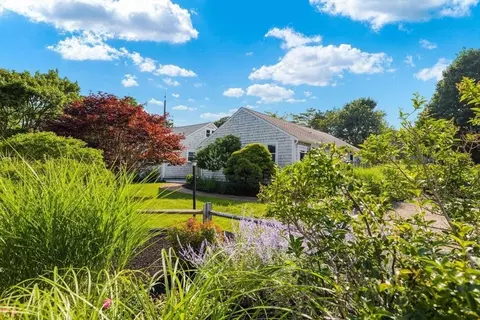 72 Forest Beach Rd, Chatham, MA 02659