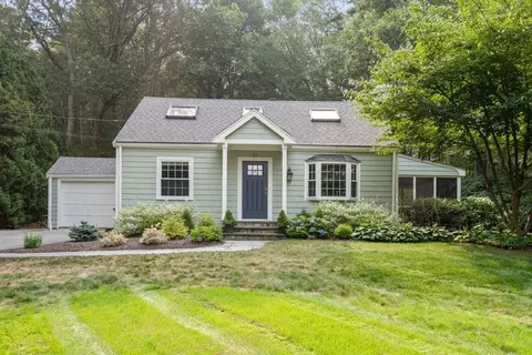 51 Moore Rd, Wayland, MA 01778