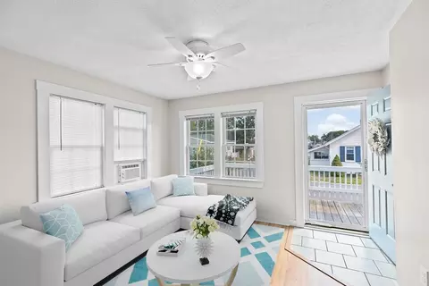 19 Pinehurst Dr, Wareham, MA 02571 photo 4