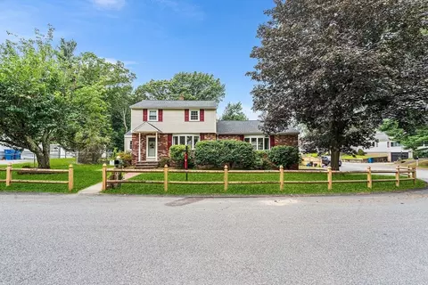 25 Tanglewood Ave, Tewksbury, MA 01876