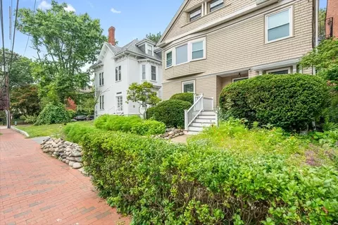 15-15 A Forest St, Cambridge, MA 02140