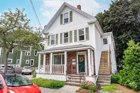 6 Avon Ct #2, Wakefield, MA 01880