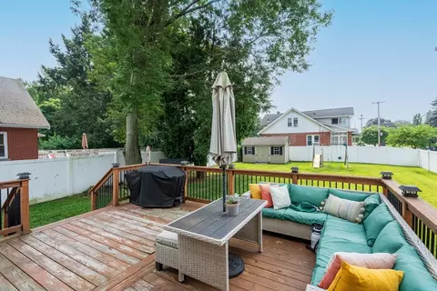 61 John St, Chicopee, MA 01013 photo 27