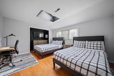 28 Ventura Cir, Nashua, NH 03062