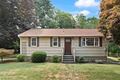 20 Raymond Ave, Raynham, MA 02767