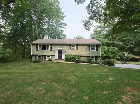 37 Spofford St, Georgetown, MA 01833