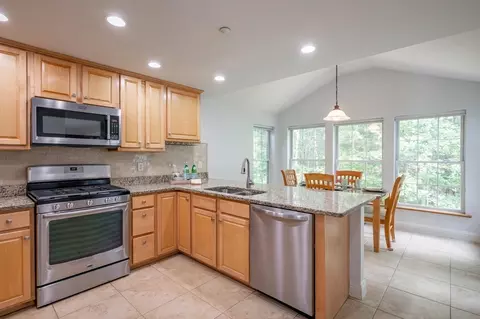 18 Eldon Way #A, Atkinson, NH 03811 photo 6