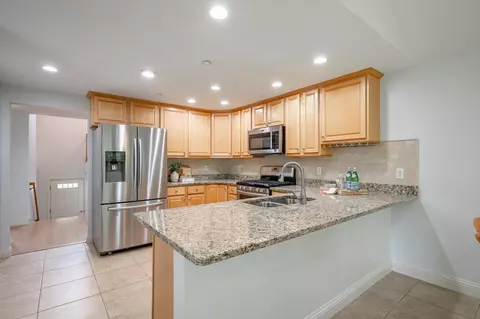 18 Eldon Way #A, Atkinson, NH 03811 photo 8