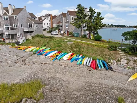 Exterior - 1 Commodore Ct #305, Hull, MA 02045 photo 3 of 3