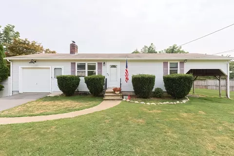 2 Meadowview Ln, Milford, MA 01757