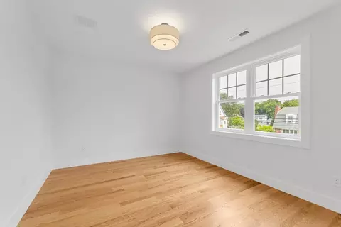 Bedroom - 71 Hooper Rd, Dedham, MA 02026 photo 2 of 3