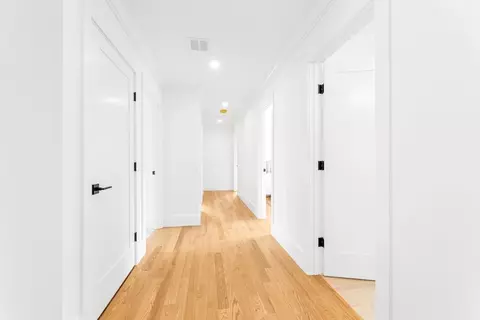 Entry Way - 71 Hooper Rd, Dedham, MA 02026 photo 4 of 7