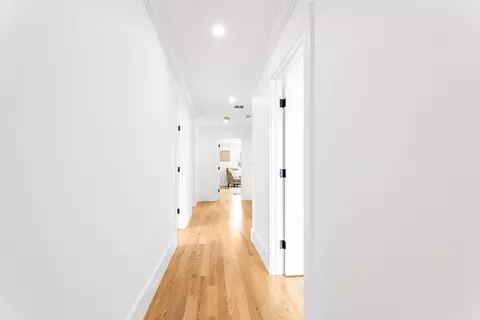 Entry Way - 71 Hooper Rd, Dedham, MA 02026 photo 6 of 7