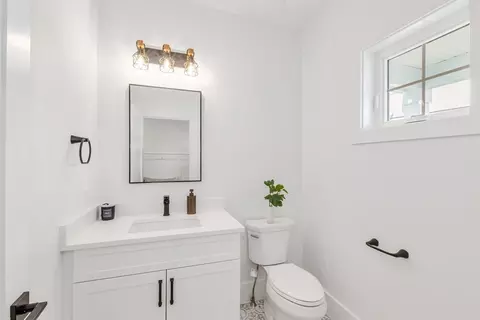 Bath - 71 Hooper Rd, Dedham, MA 02026 photo 1 of 6