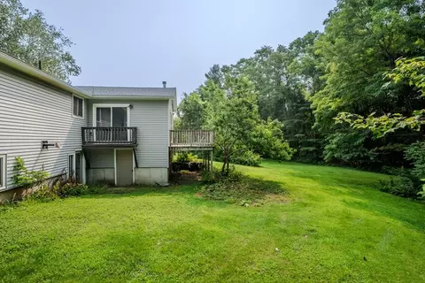 25 Meadowbrook Dr, Easthampton, MA 01027 photo 6