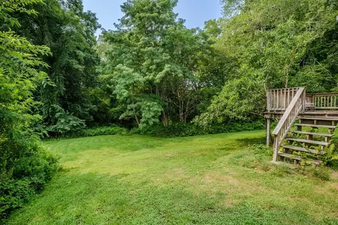 25 Meadowbrook Dr, Easthampton, MA 01027 photo 8