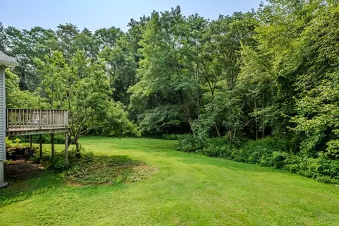 25 Meadowbrook Dr, Easthampton, MA 01027 photo 5