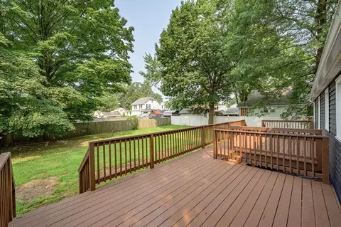 16 Stuart St, Springfield, MA 01119 photo 28