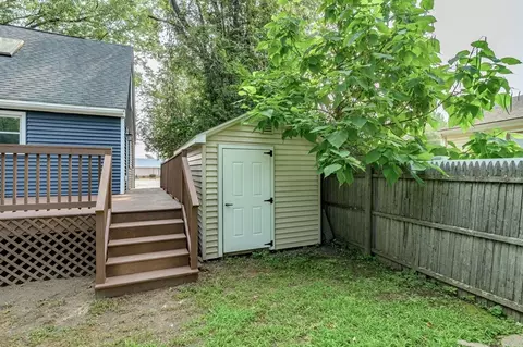 16 Stuart St, Springfield, MA 01119 photo 32