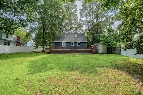 16 Stuart St, Springfield, MA 01119 photo 31