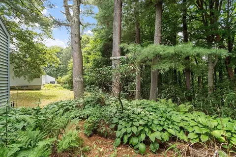Exterior - 41 Summit Ave, Gardner, MA 01440 photo 6 of 8