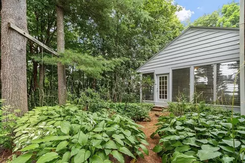 Exterior - 41 Summit Ave, Gardner, MA 01440 photo 4 of 8