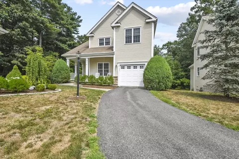 38 Sunflower Dr #38, Raynham, MA 02767