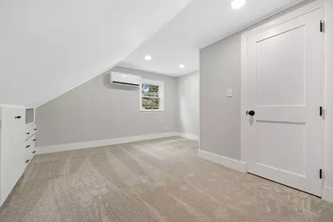 Bedroom - 12 Chippewa Dr, Wareham, MA 02632 photo 6 of 7