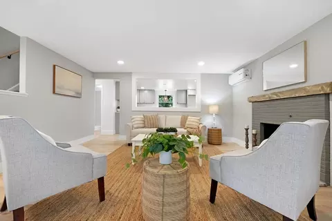 Living - 12 Chippewa Dr, Wareham, MA 02632 photo 3 of 4