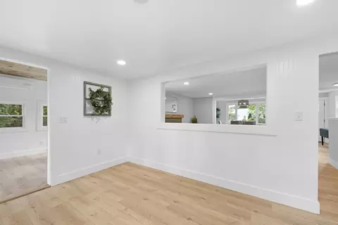 Entry Way - 12 Chippewa Dr, Wareham, MA 02632 photo 1 of 2