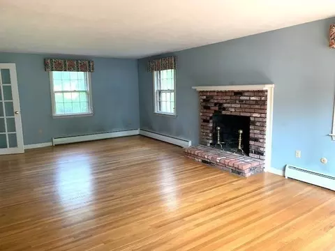72 Bailey Ln, Georgetown, MA 01833 photo 4