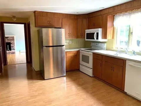 72 Bailey Ln, Georgetown, MA 01833 photo 6