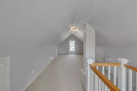 Entry Way - 11 Gilbert St, Framingham, MA 01702 photo 8 of 8