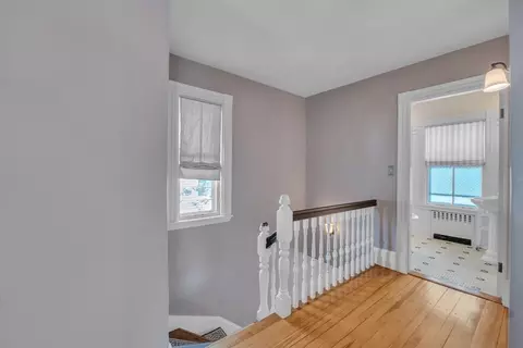 Entry Way - 11 Gilbert St, Framingham, MA 01702 photo 6 of 8