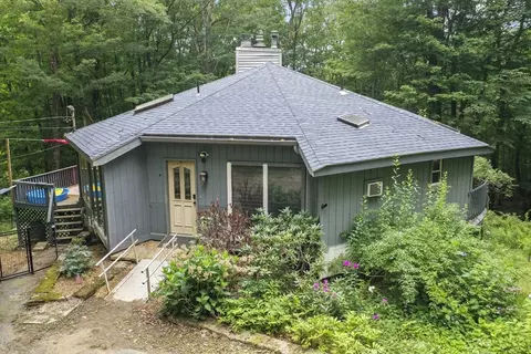 77 Vinton Rd, Holland, MA 01521