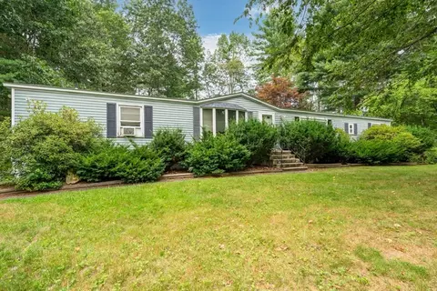 40 Kendell Ln, Salisbury, MA 01952