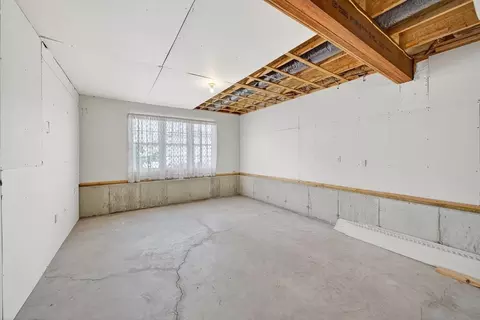 172 Stevens St, Fall River, MA 02721 photo 26