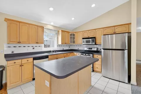 172 Stevens St, Fall River, MA 02721 photo 13