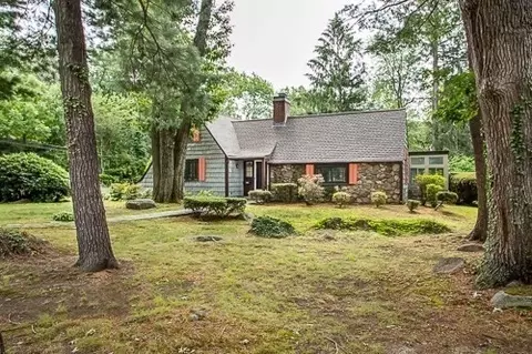 176 West St, Braintree, MA 02184