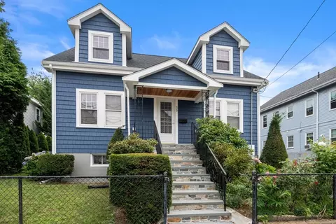 30 Snow St, Brighton, MA 02135