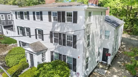 141 State St #2, Newburyport, MA 01950