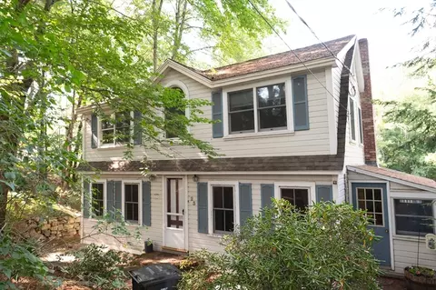 21 Cleveland Ave, Wilmington, MA 01887
