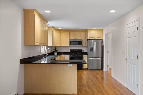 6 Mcculloch St #6, Needham, MA 02494 photo 10