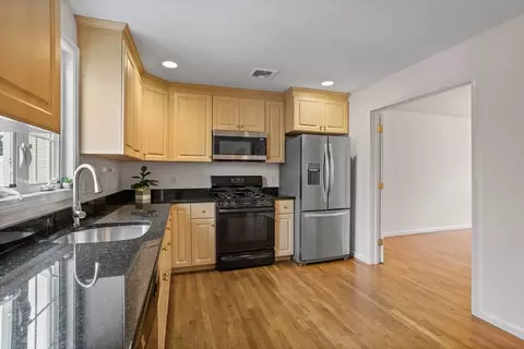 6 Mcculloch St #6, Needham, MA 02494 photo 9