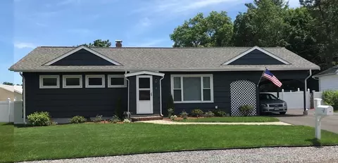 2 Trudy Ter, Canton, MA 02021