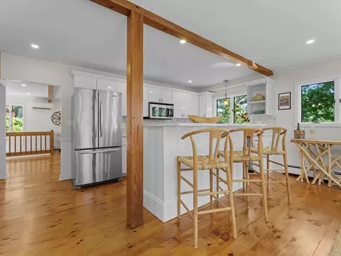 Kitchen - 105 Crockett Rd, Upton, MA 01568 photo 2 of 5